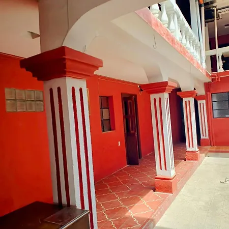 Cristales De Antigua La Calzada Hotel
